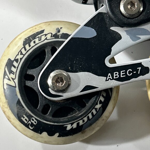 Kuxuan Adjustable Inline Skates Youth Boys Girls Size 3 to 6 with Light Up Wheel - Picture 11 of 13